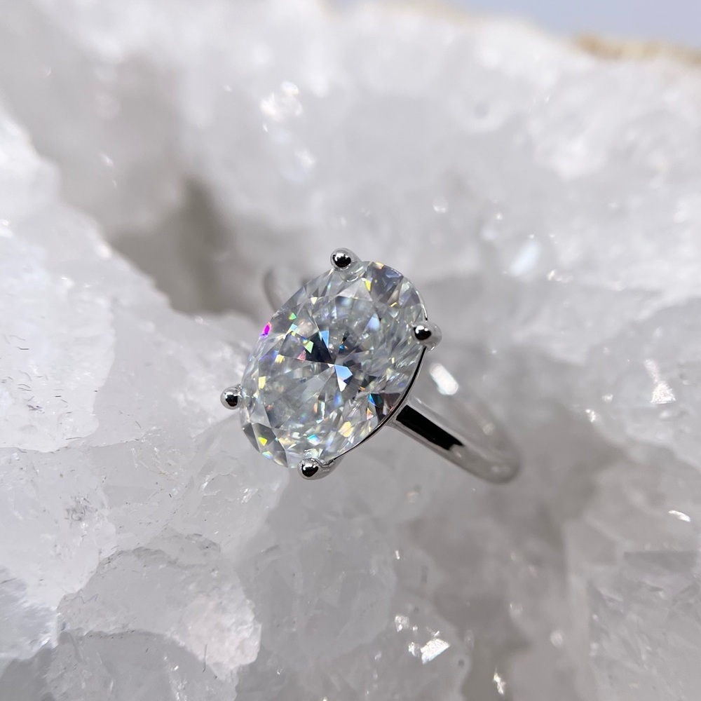 Oval Cut Moissanite Ring Solitaire Engagement Rin… - image 1